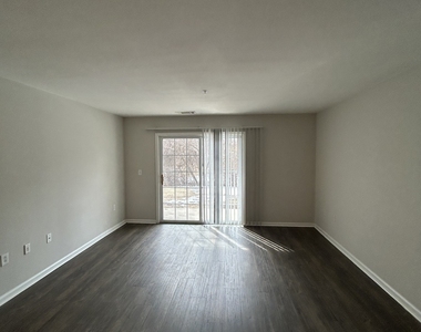 138 Hollow Tree Ridge Road - Photo Thumbnail 3