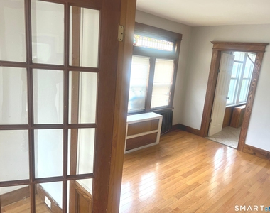 105 Wentworth Street - Photo Thumbnail 18