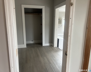 105 Wentworth Street - Photo Thumbnail 17