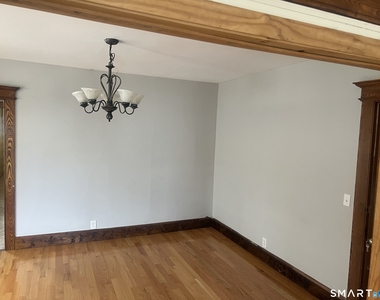 105 Wentworth Street - Photo Thumbnail 19