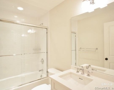5 Vail Street - Photo Thumbnail 5