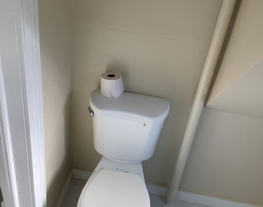 10 Burritt Avenue - Photo Thumbnail 10
