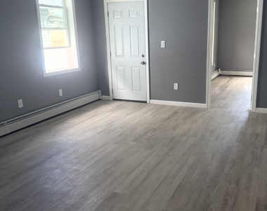 63 W. Liberty Street - Photo Thumbnail 2