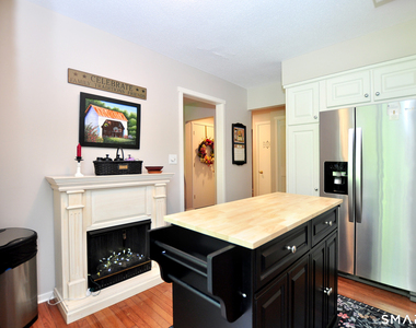 16 Applewood Lane - Photo Thumbnail 16