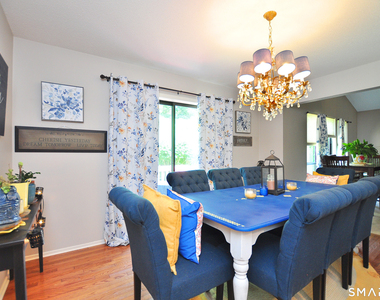 16 Applewood Lane - Photo Thumbnail 11