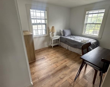 29 Soundview Drive - Photo Thumbnail 6