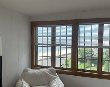 29 Soundview Drive - Photo Thumbnail 5