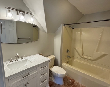 217 Park Road - Photo Thumbnail 7