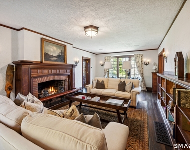 47 Carriglea Drive - Photo Thumbnail 4