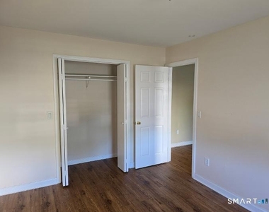 250 Scott Road - Photo Thumbnail 1