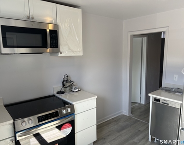 736 Main Street - Photo Thumbnail 8