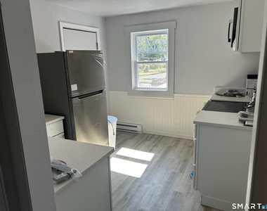 736 Main Street - Photo Thumbnail 7
