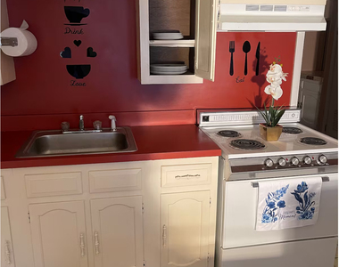 61 Shepard Avenue - Photo Thumbnail 1