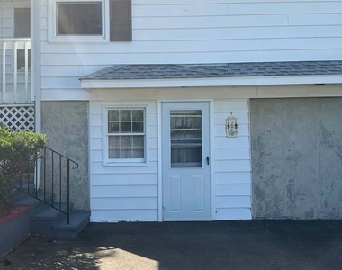 61 Shepard Avenue - Photo Thumbnail 7