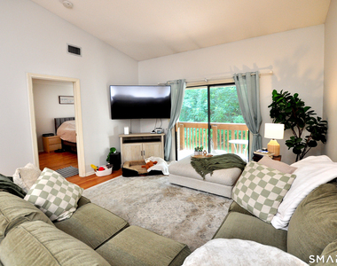 30 Simsbury Landing - Photo Thumbnail 16