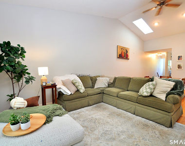 30 Simsbury Landing - Photo Thumbnail 28