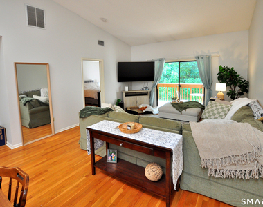 30 Simsbury Landing - Photo Thumbnail 15