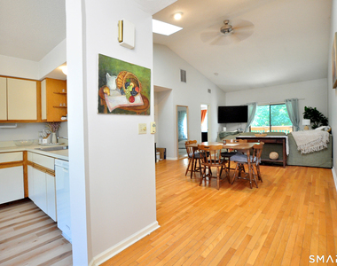 30 Simsbury Landing - Photo Thumbnail 10