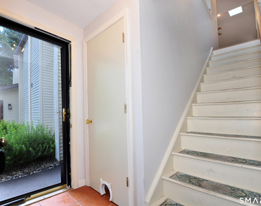 30 Simsbury Landing - Photo Thumbnail 3