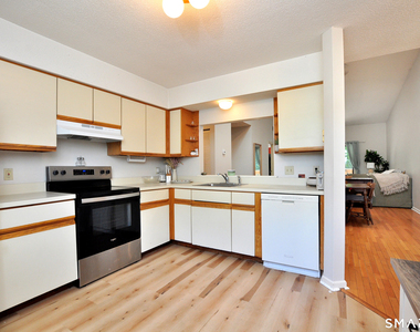 30 Simsbury Landing - Photo Thumbnail 8