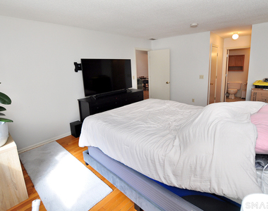 30 Simsbury Landing - Photo Thumbnail 20