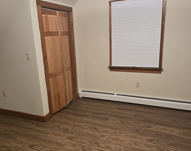 527 B Gilead Street - Photo Thumbnail 8