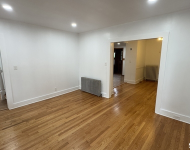 10 Henry Street - Photo Thumbnail 5