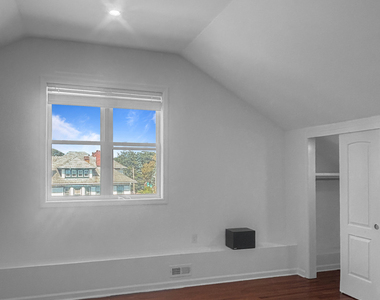 1042 Iranistan Avenue - Photo Thumbnail 27