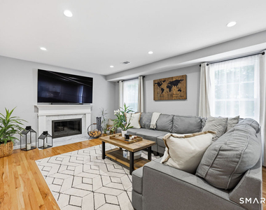 281 Cameron Drive - Photo Thumbnail 10