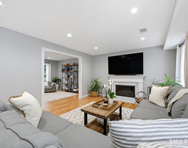 281 Cameron Drive - Photo Thumbnail 12