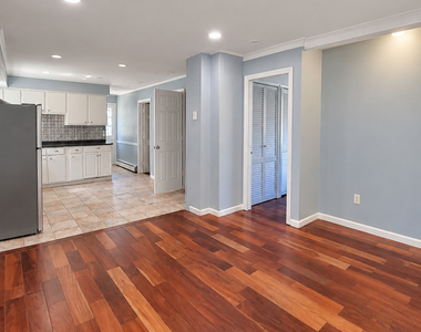 129 Wall Street - Photo Thumbnail 1