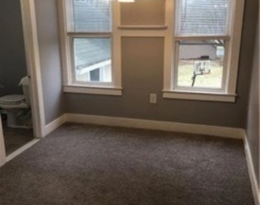 52 Pleasant Street - Photo Thumbnail 6