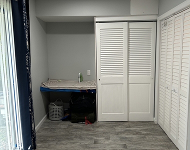 25 Padanaram Road - Photo Thumbnail 9