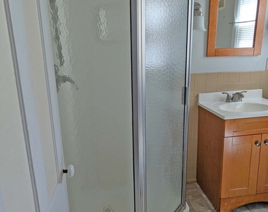 21 Fairview Street - Photo Thumbnail 10