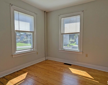 21 Fairview Street - Photo Thumbnail 7