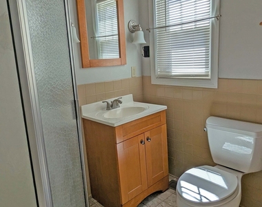 21 Fairview Street - Photo Thumbnail 9