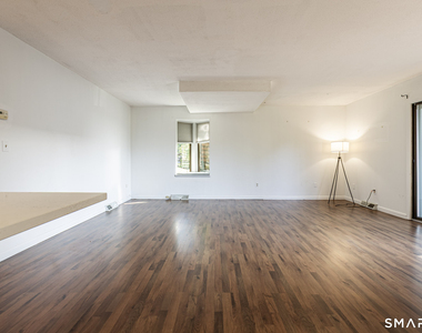 60 Overlook Avenue - Photo Thumbnail 4