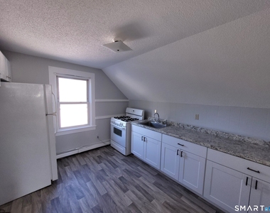 232 Greenwood Avenue - Photo Thumbnail 3