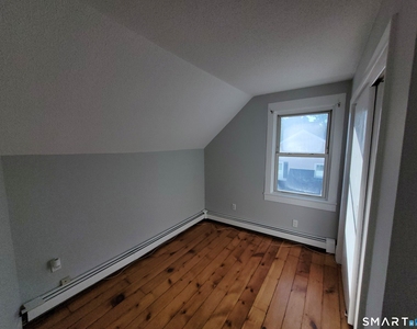 232 Greenwood Avenue - Photo Thumbnail 6