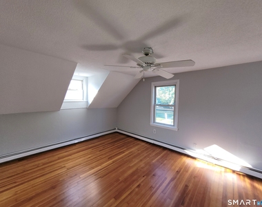 232 Greenwood Avenue - Photo Thumbnail 1