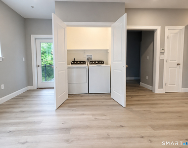 301 Bridgeport Avenue - Photo Thumbnail 13
