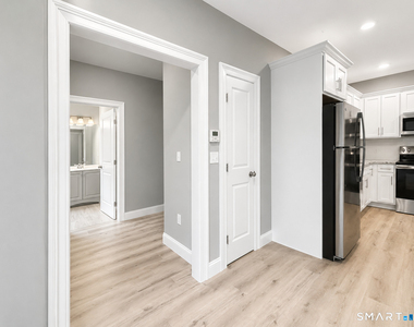 301 Bridgeport Avenue - Photo Thumbnail 12