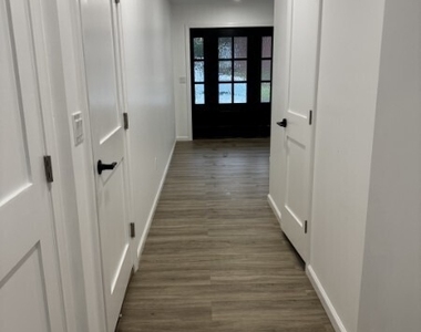 38 Golden Hill Street - Photo Thumbnail 5