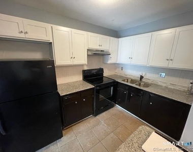 565 Talcottville Road - Photo Thumbnail 1