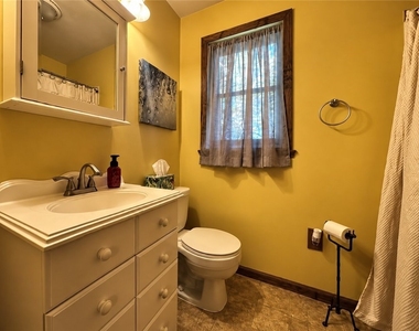 10365 Lilac St - Photo Thumbnail 6