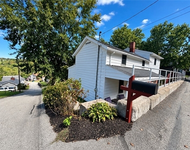 10365 Lilac St - Photo Thumbnail 15