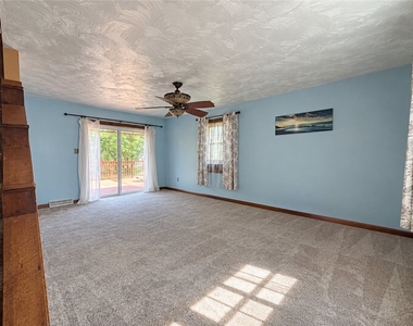 10365 Lilac St - Photo Thumbnail 5