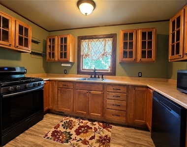 10365 Lilac St - Photo Thumbnail 2