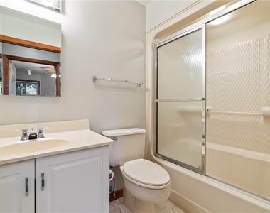 1301 Grandview Ave - Photo Thumbnail 11