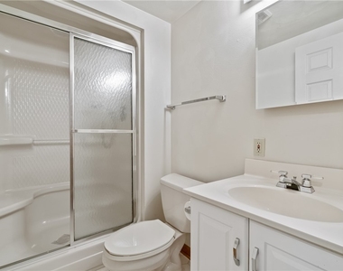 1301 Grandview Ave - Photo Thumbnail 20